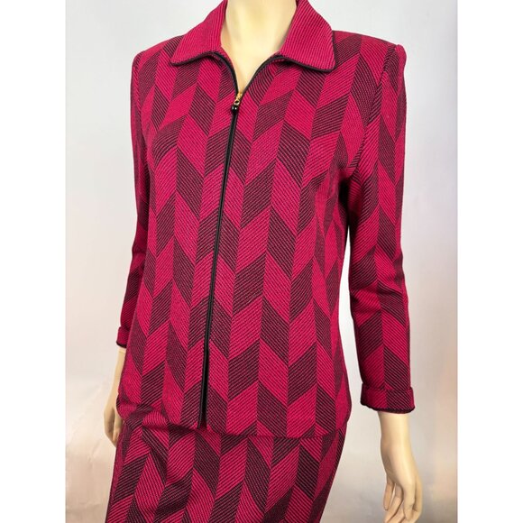 St. John Collection By Marie Gray K716335 Chevron Knit Zip-Up JacketSize 2 Pin